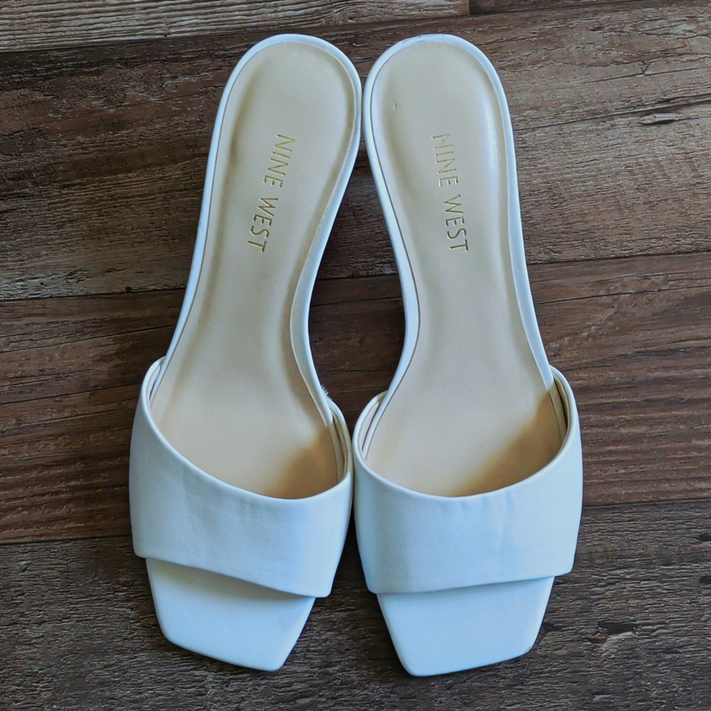 Nine West White Slide Sandals Kitten Low Heel Faux Leather Slip On US 6.5M